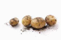Batatas sujas frescas — Fotografia de Stock
