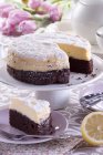 Lemon cheesecake with chocolate — Stock Photo