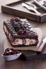 Gâteau au chocolat éponge — Photo de stock