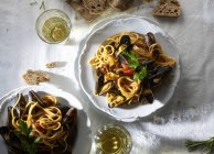 Spaghetti Pasata mit Miesmuscheln — Stockfoto