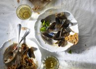 Spaghetti pasata and mussels — Stock Photo