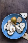 Fresh sliced pears — Stock Photo