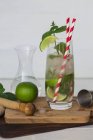 Mojito with limes — Stock Photo