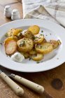 Fried potatoes with herb quark — Stock Photo