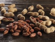 Peanuts raw unshelled — Stock Photo