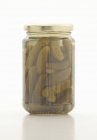 Pepinos em conserva em jarra — Fotografia de Stock