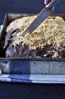 Дрожжевой торт с крошками — стоковое фото