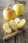 Золоті смачний яблука — стокове фото