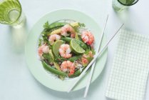 Red Thai curry with king prawns — Stock Photo