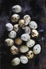 Montão de ovos de codorna — Fotografia de Stock
