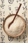 Сиров'ялений білий рис — стокове фото
