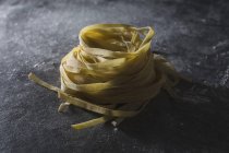 Домашнє гніздо для макаронних виробів tagliatelle — стокове фото