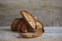 Хліб сім зерна — стокове фото