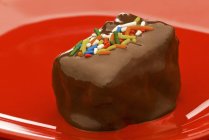 Brownie mit Schokolade überzogen — Stockfoto
