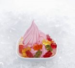 Erdbeerjoghurt-Eis — Stockfoto