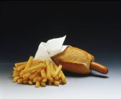 Coperta con patatine fritte — Foto stock