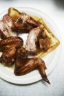 Barbecue Chicken with Toast — Stock Photo