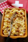Elbow macaroni and potato dish — Stock Photo