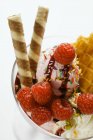 Sundae with raspberry ice cream — Stock Photo