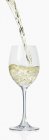Versando vino bianco nel bicchiere — Foto stock