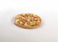 Pizza Hawaii con prosciutto — Foto stock