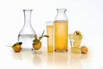 Zitronensaft und Wasser — Stockfoto