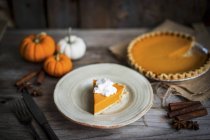 Pumpkin pie on plate — Stock Photo