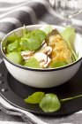 Potato salad with mushrooms and purslane — Stock Photo