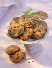 Amerikanische Kekse mit Nüssen — Stockfoto
