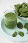 Spinach smoothie in glass — Stock Photo