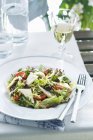 Змішаний зелений салат — стокове фото