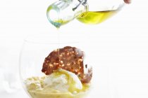 Sorbete en fruta pura con aceite de oliva - foto de stock