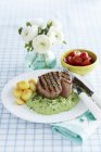 Grilled veal medallions — Stock Photo