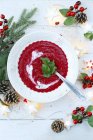 Beetroot soup in bowl — Stock Photo