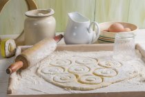 Pasta fatta in casa per ciambelle — Foto stock