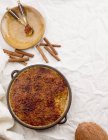 Riz caramélisé et pudding à la noix de coco — Photo de stock