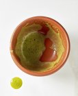 Vue rapprochée du dessus du bol vide de thé Matcha — Photo de stock