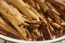 Closeup view of Mexican cinnamon bark — Stock Photo