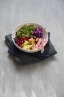 Salad with tofu and cashew nuts — Stock Photo