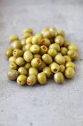 Olive ripiene di peperoni — Foto stock