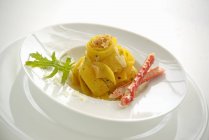 Pappardelle pasta with Alaskan king crab — Stock Photo