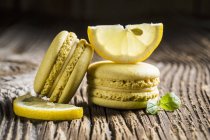 Lemon yellow macaroons — Stock Photo