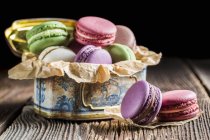 Macaron colorati in stagno — Foto stock