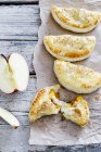 Fatturati di mele e formaggi — Foto stock