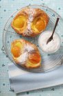 Puff pastries with apricots — Stock Photo