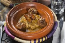 Roasted Chicken with dates and figs — Stock Photo
