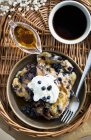 Yoghurt pancakes with blueberries — Stock Photo