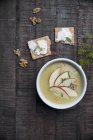Cream of potato and curry soup — Stock Photo