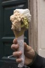 Фисташковое мороженое с ромом — стоковое фото