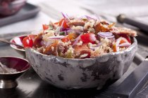 Salade de quinoa aux tomates — Photo de stock